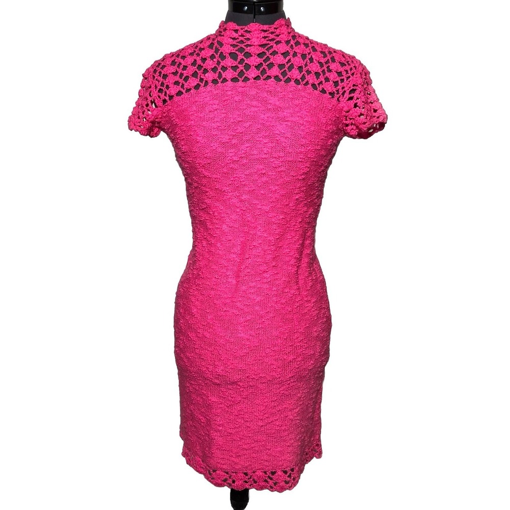 Vtg 1960s St. John Knits Pink Crochet Boucle Knit Dress Early Label 29-27-32 XS